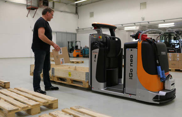 Staplertest: Still iGo neo fährt autonom