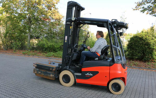 Staplertest: Elektrostapler Linde E25R Roadster