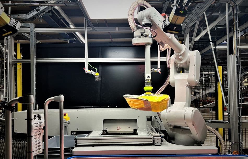 Fiege nimmt Pick-Roboter in Betrieb